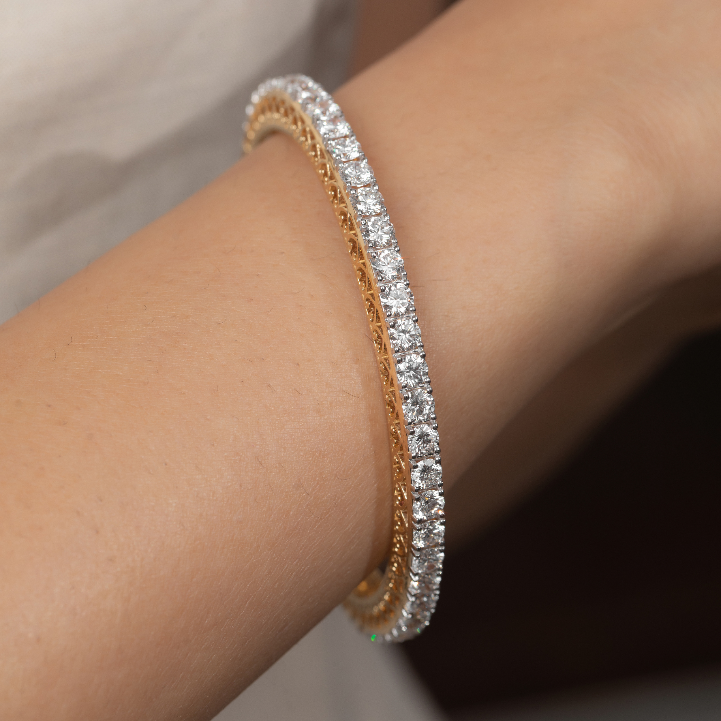 0.25 Pointer Classic Bangle