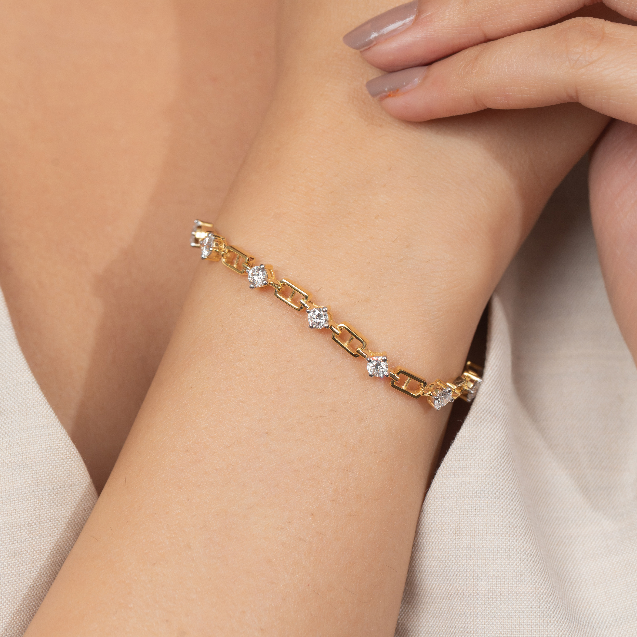 Round Paper Clip Tennis Bracelet