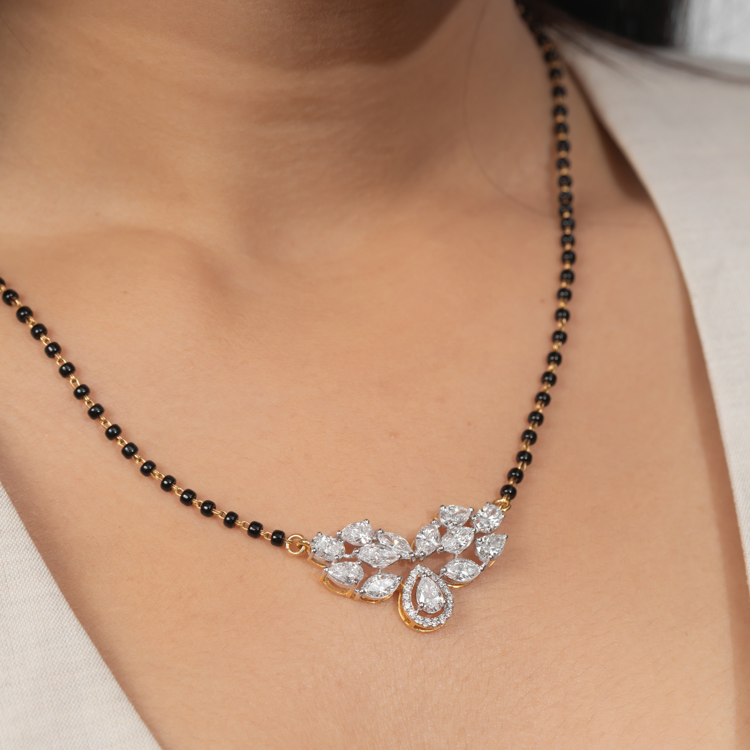 Leaf Cluster Diamond Mangalsutra